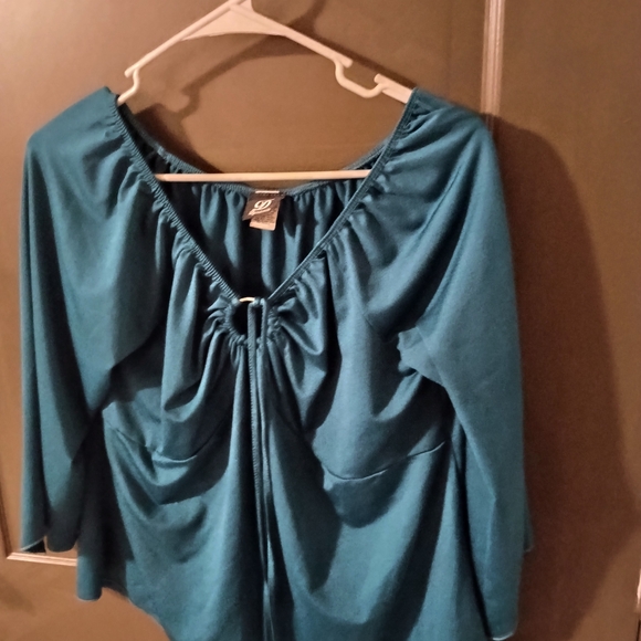 Dynamite Teal Blouse with Gathered Front - Picture 3 of 7